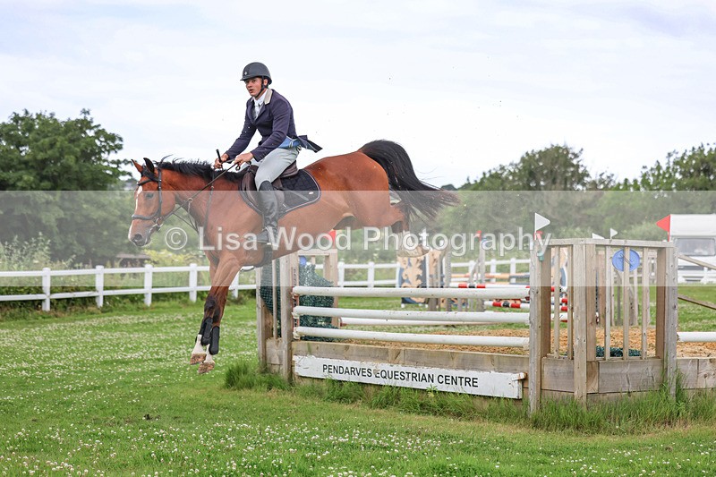 3E7A4000 - Class 6: Hawkins Motors Senior 1.00m Derby