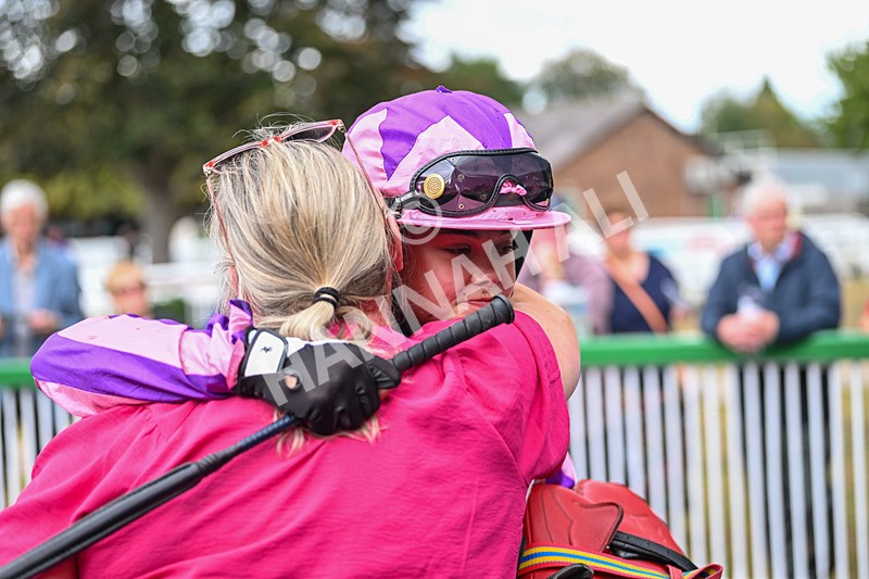 290825-Race 1-Sandret-8200 - Race 1