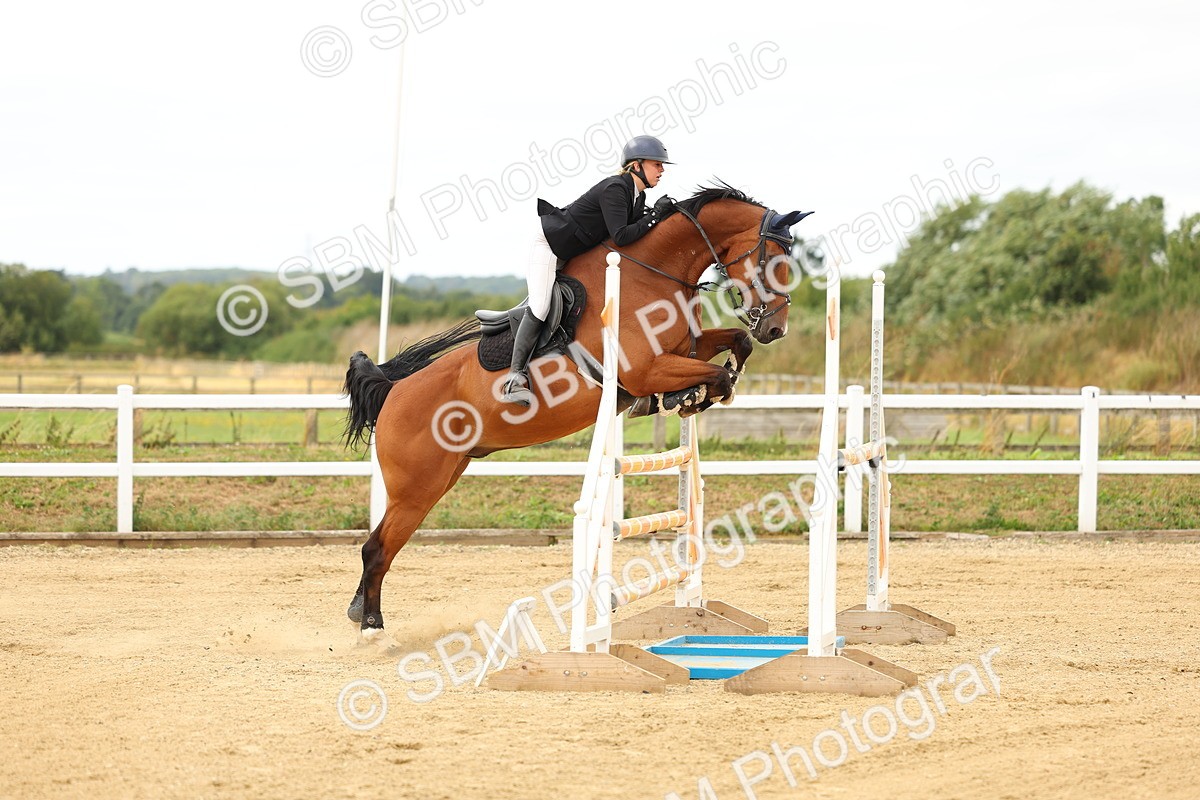 SBM_009960 - Class 3 - Senior Newcomers - 1.10m Open