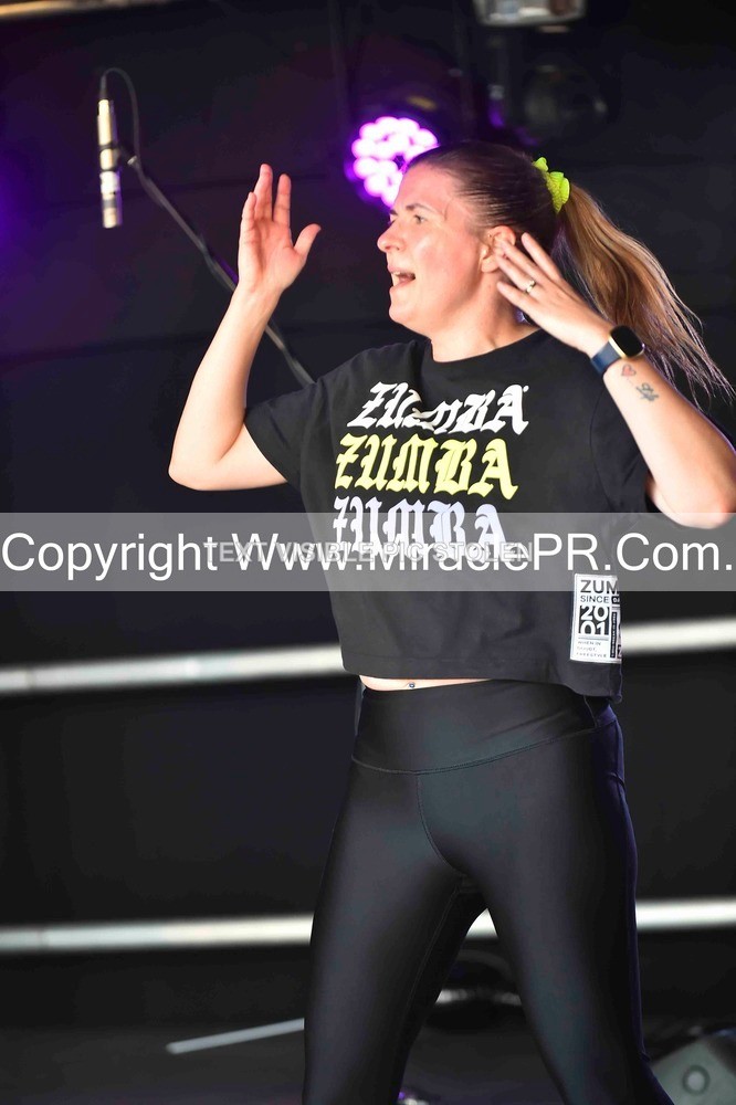 SH4_0489 - Zumba with Sara Ann.
