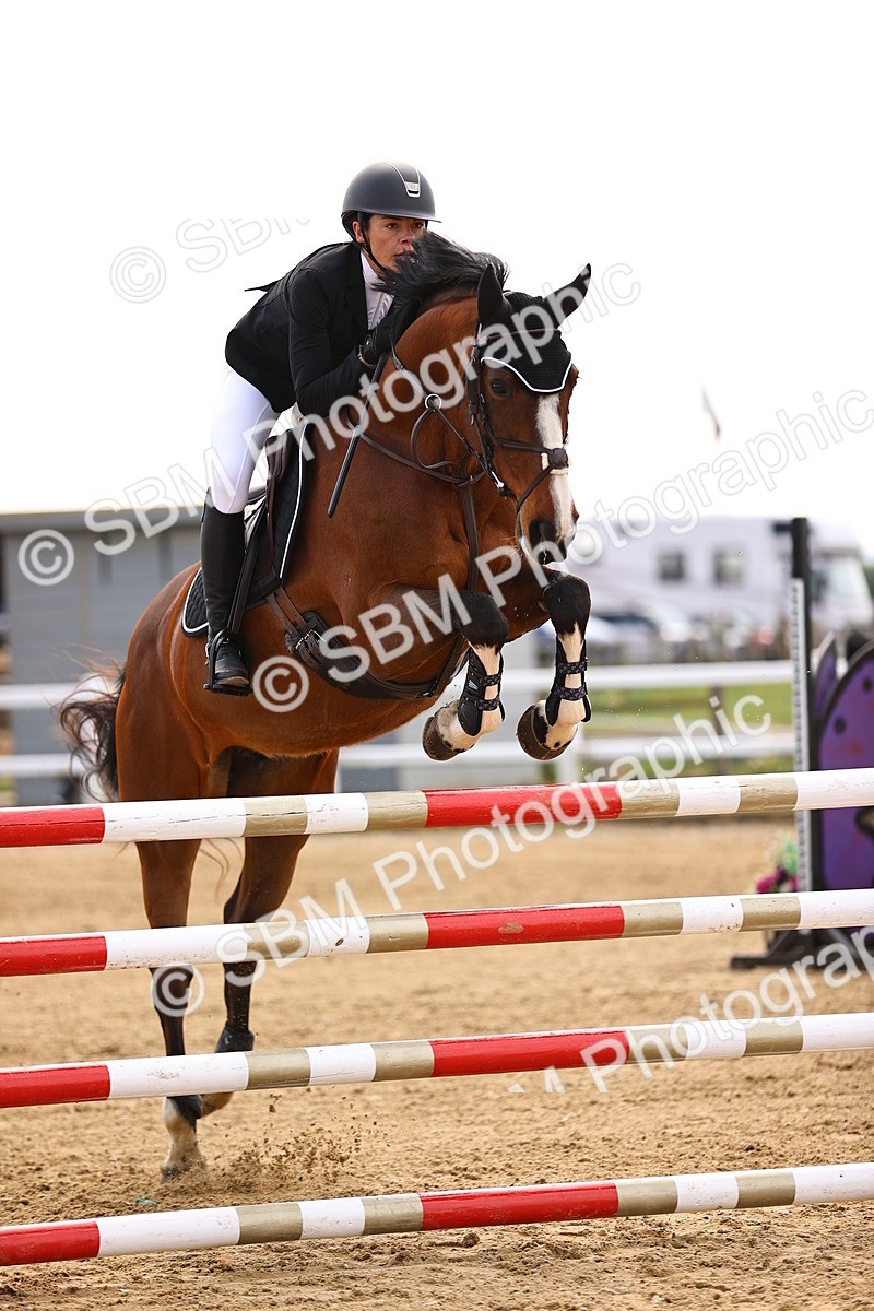 SBM_002336 - Class 11 - Senior newcomers - 1.10m