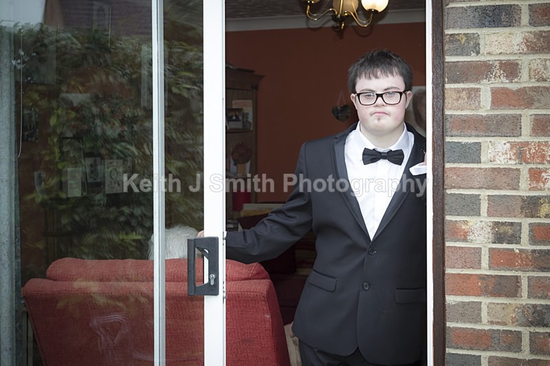 2KJS8915 - Chris on Prom night, (Marianne)