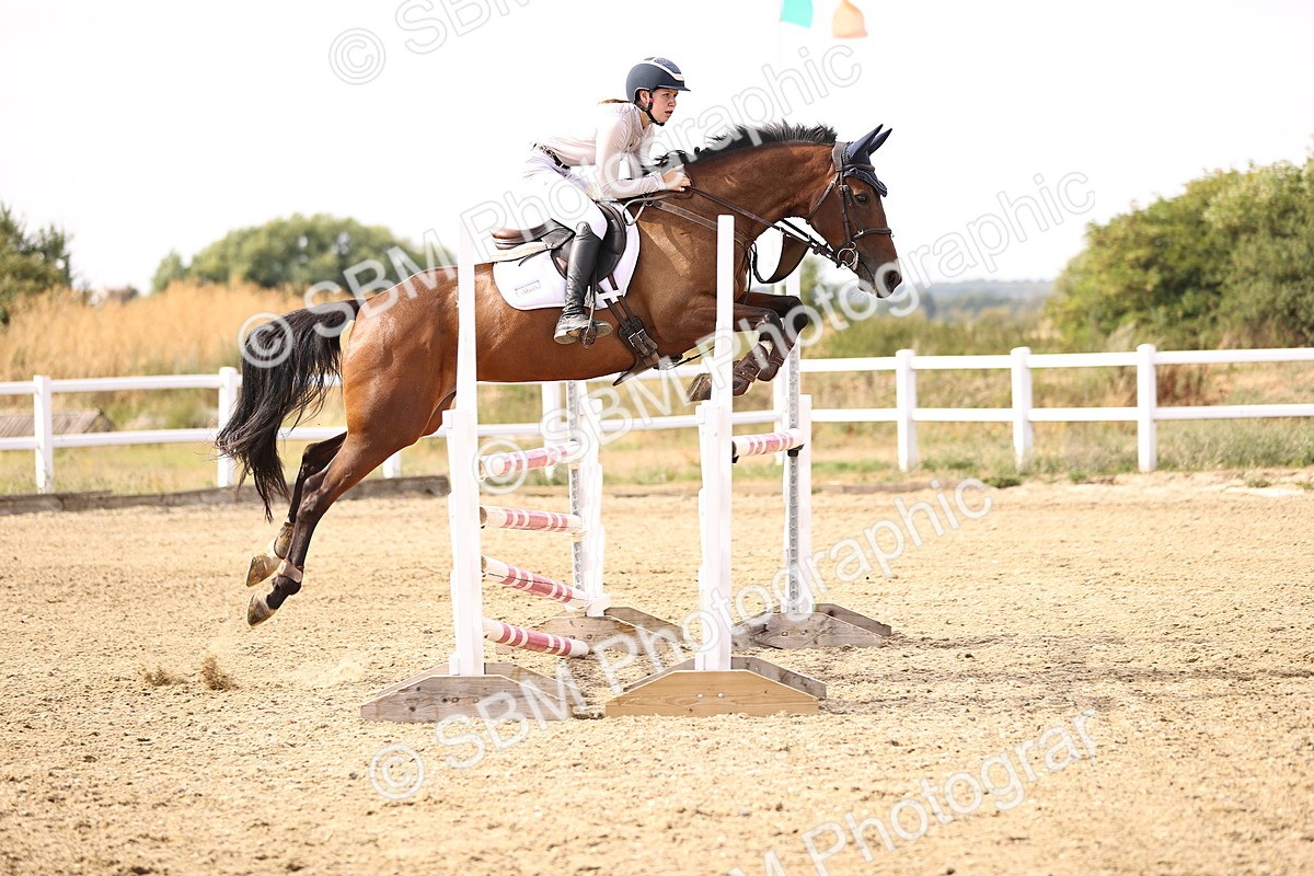 SBM_001644 - Class 6 - Senior Newcomers 1.10m