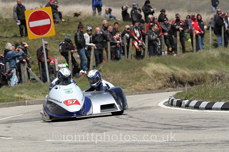 Kevin Thornton/ Wayne Kemp - Sure Sidecar Race 1