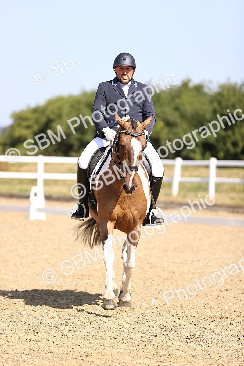 SBM_009319 - Novice 5 - 9.50-10.53