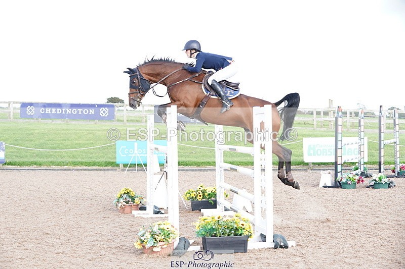 241004A-161004-02757 - Fri 05 Nat 1.30m & 1.40m Open