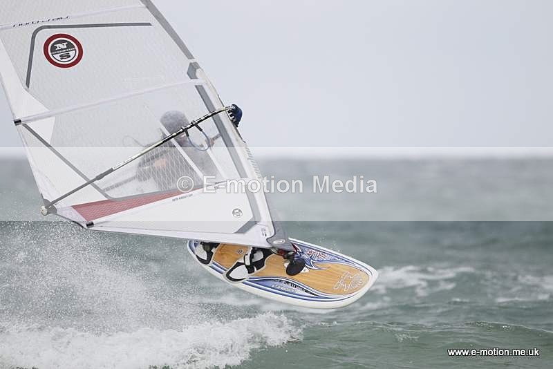 WS 020510-11 - Windsurfing