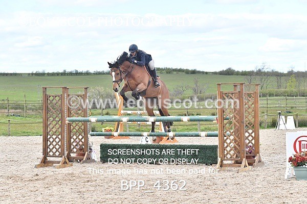 BPP_4362 - CLASS 8 FRI Senior Foxhunter/ 1.20m Open