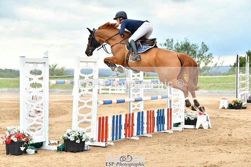 230720A-151754-03795 - Cls 9, 2 Star Big 1.40m Start to break