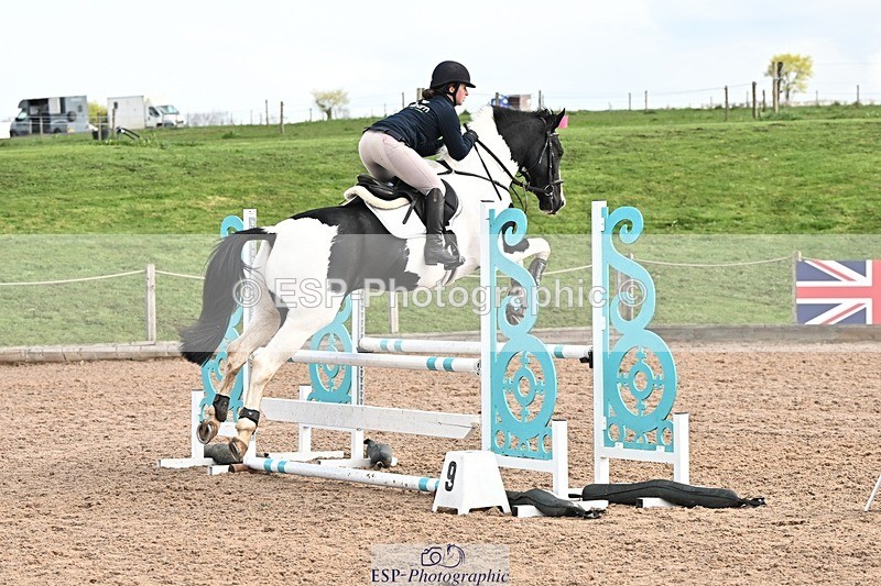 250416-100236-00192 - Cls 1 British Novice and 90cm