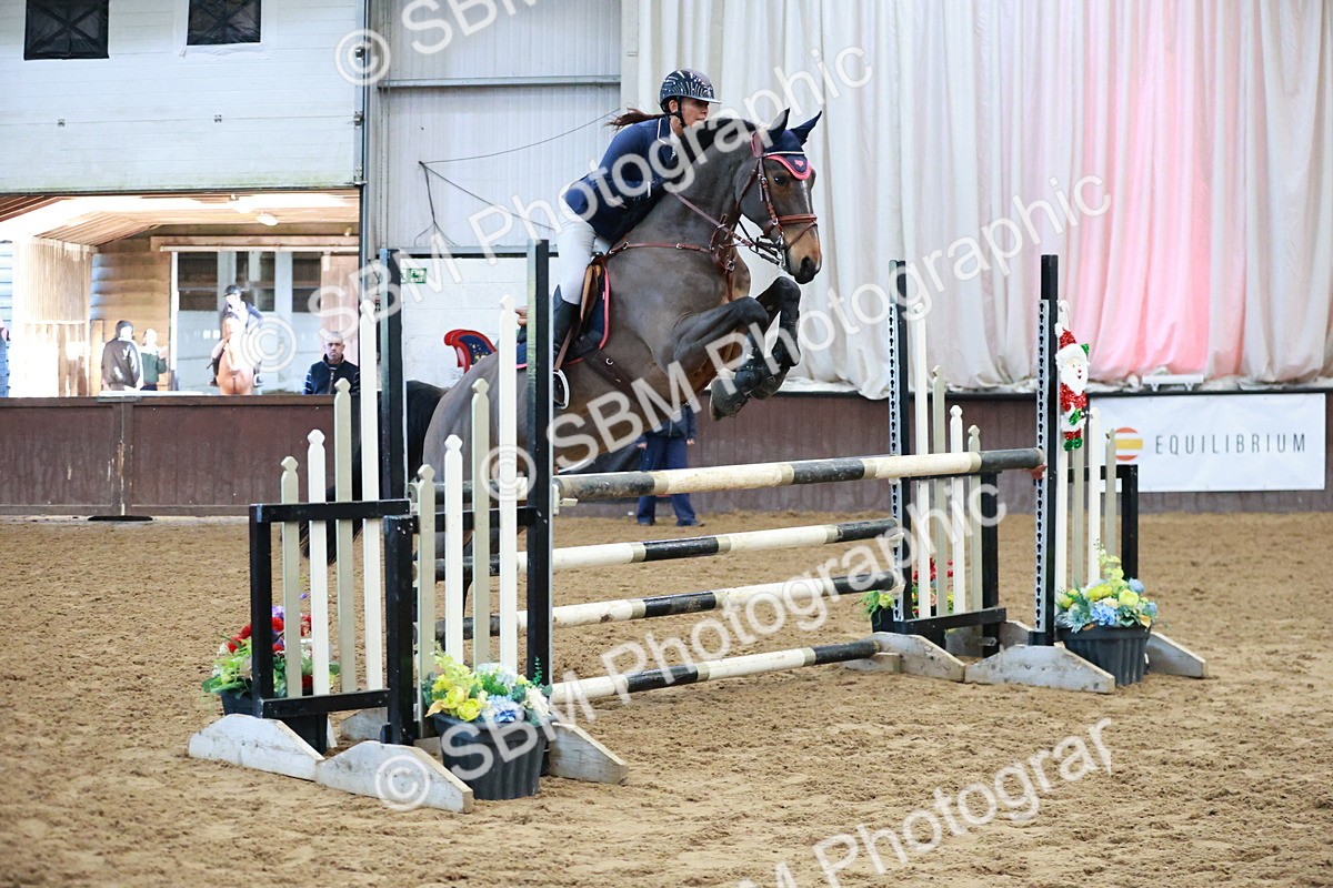 SBM_001222 - Class 4 - Senior Newcomers 1.10m