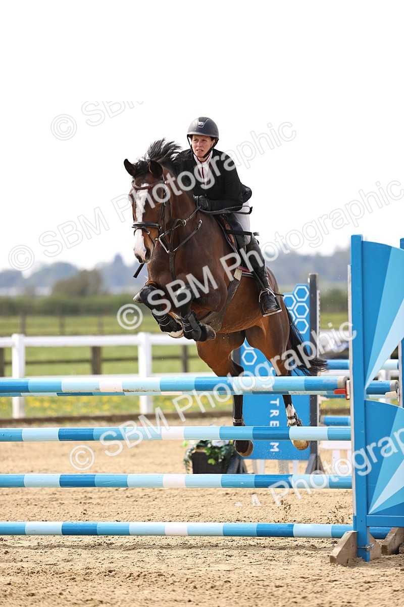 SBM_002245 - Class 11 - Senior newcomers - 1.10m