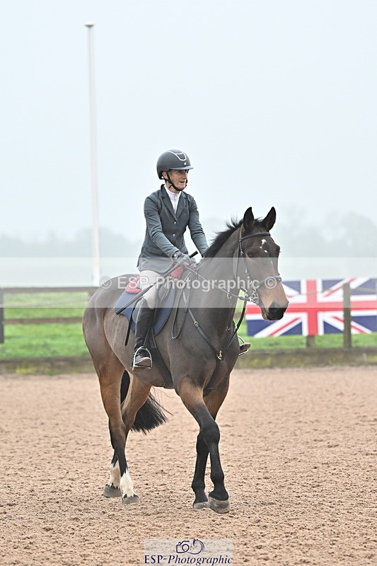 241103A-104430-06734 - SUN Cls 18 British Novice and 90cm Open