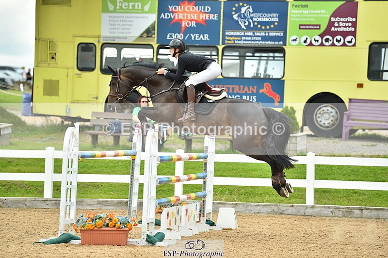 230720A-135712-03246 - Cls 21, 1 Star Gold 1.30m