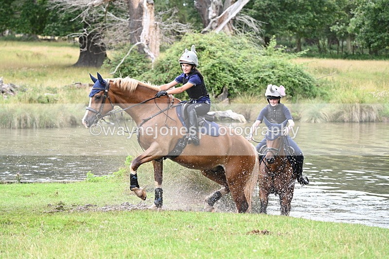 WJ7_2594 - Time at Water 11:37 to 12:13