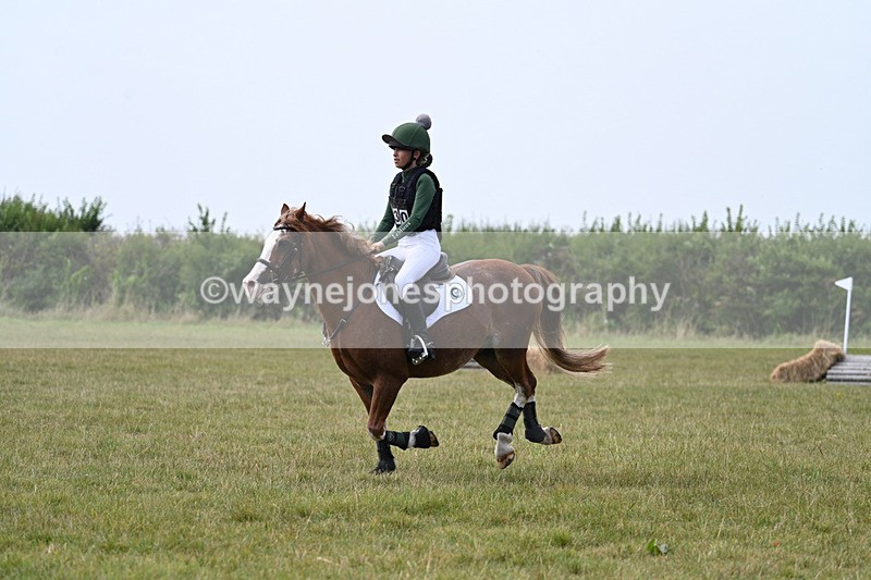WJ7_7146 - 60cm XC Time 13:22 to 13:53