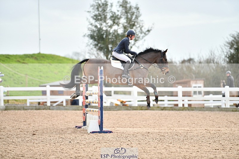 240124A-123448-00483 - Cls 3 Newcomers & 1.10m Open