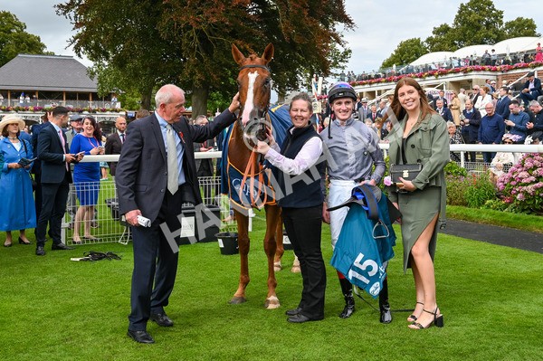 220824-Race 3-Thunder Run-6786 - Race 3 3.00pm Clipper Handicap