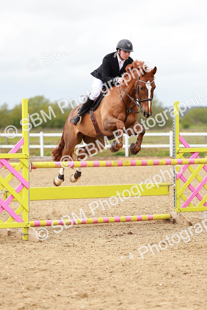 SBM_002475 - Class 10 - Senior Newcomers - 1.10m