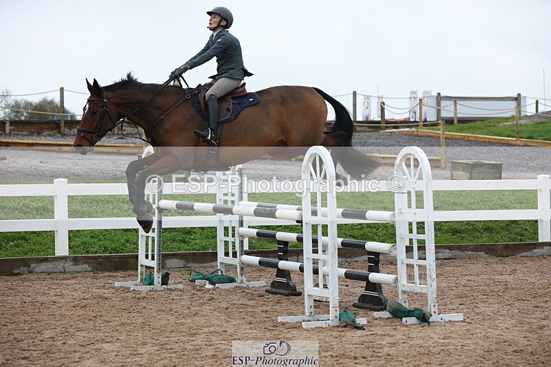 231112A-124356-04162 - Cls 19 Snr 1.05m Open