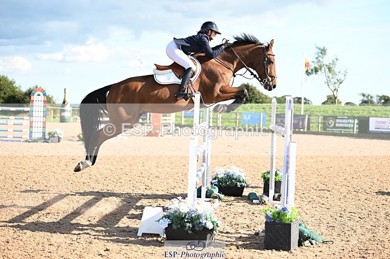 240913A-161543-05190 - Cls 18 National 1.40m Open