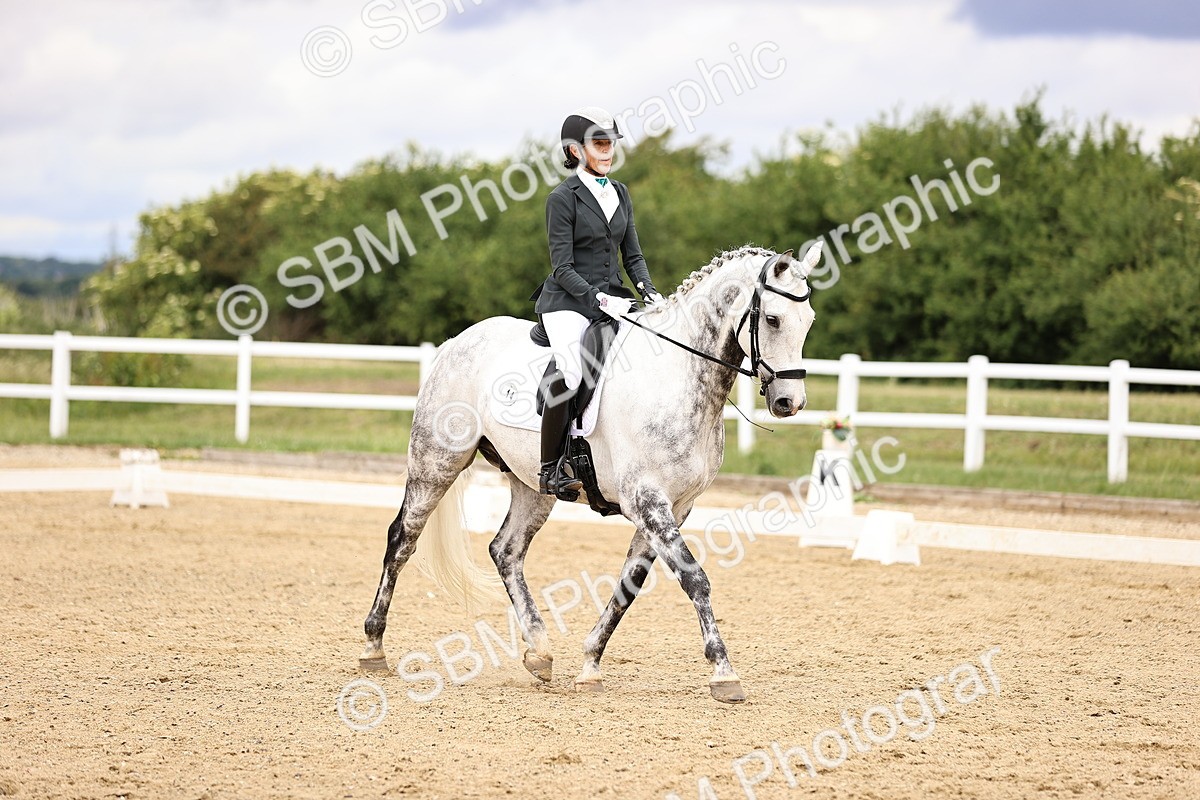 SBM_001986 - Class 2 - Novice 4 - 10.36-11.39