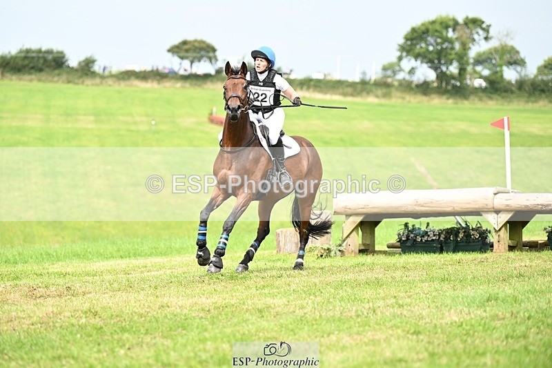 240831A-131340-02818 - 022-Danielle.Burnford-ULTRA.LIGHT