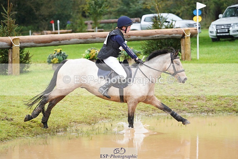 231021-111644-15447 - 661-MYSHALL.ROBBY-Poppy.Turriff-SC+XC