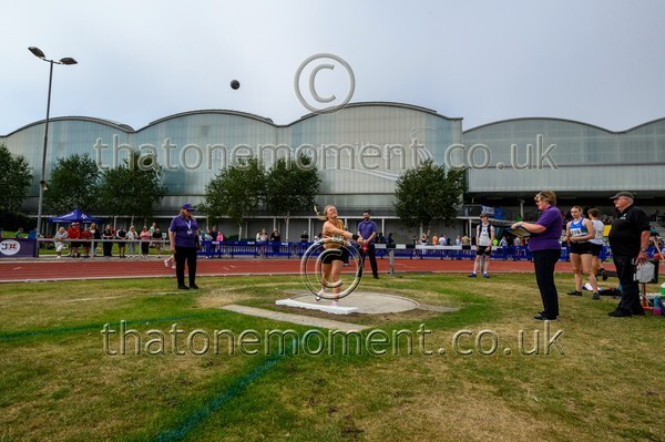 Age25SUN-929349 - Field Female Set Two