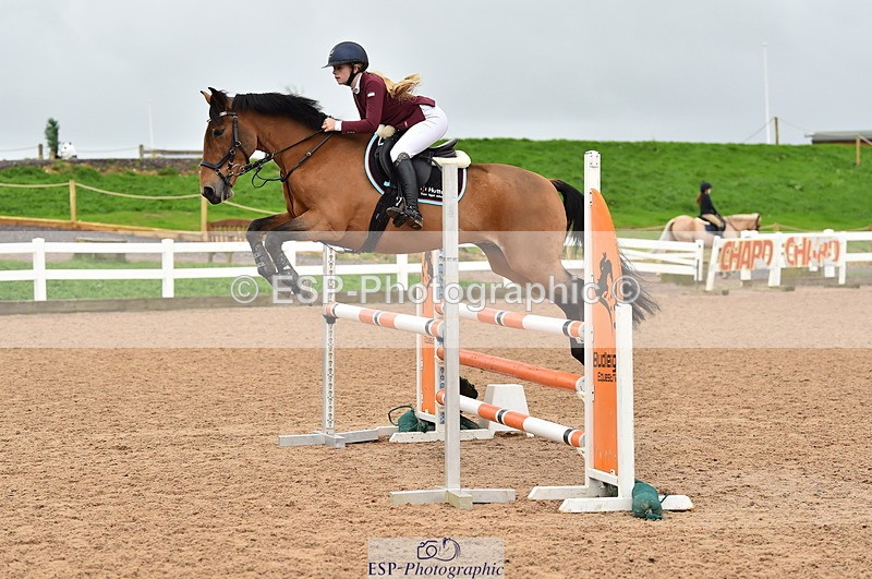 231028A-132618-01696 - Cls 4 Newcomers & 1m Open