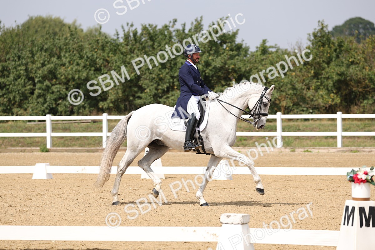 SBM_007332 - Class 9 - FEI INT I - 13.37-14.33