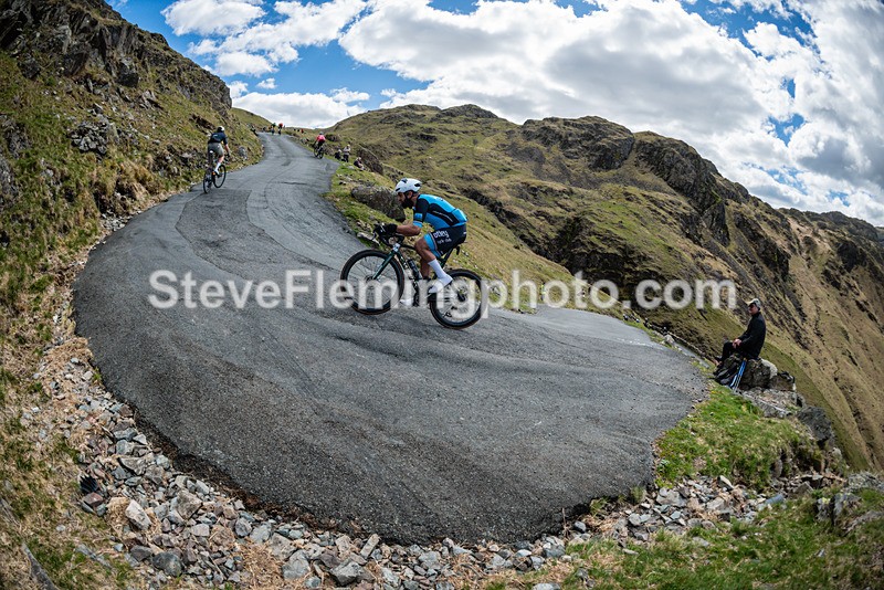 115437 - Hardknott Hairpin 11.00 - 12.00