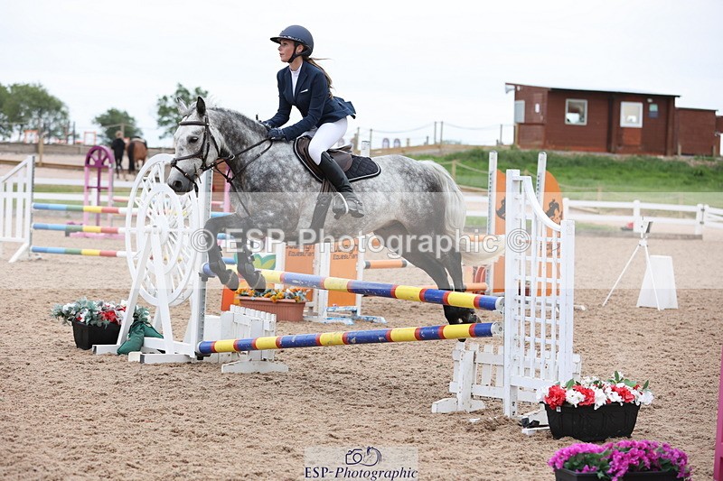 240630A-182948-16420 - Cls 28 Stepping Stones 128cm + 138cm