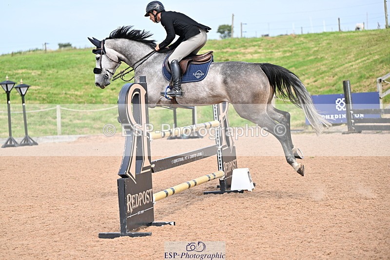 240828A-143959-00969 - Cls 4 Snr Newcomers and 1.10m Open