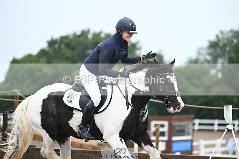 240908A-100452-02812 - Cls 11 Nat Am 85cm Qualifier