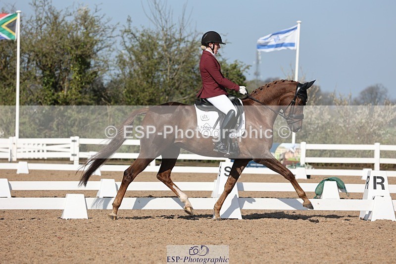 250405-101957-09464 - 066-Charlotte.Dicker-Bovary.JBM