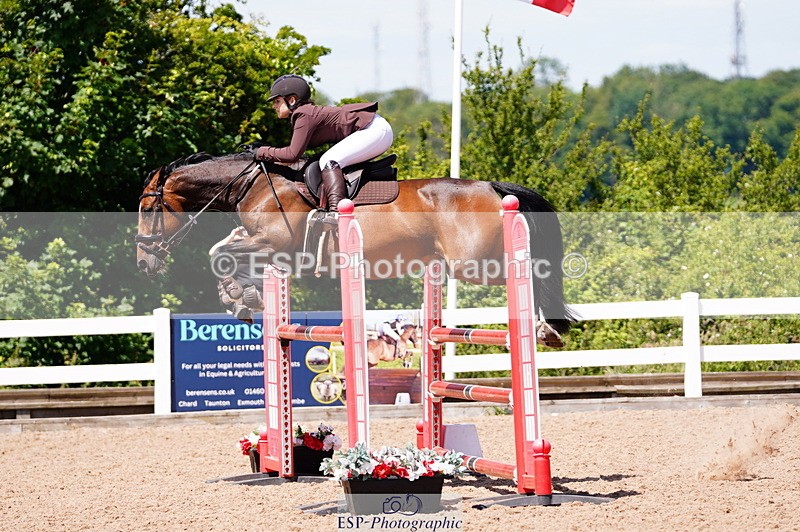 240629A-120140-05157 - Cls 18 Newcomers and 1m Open