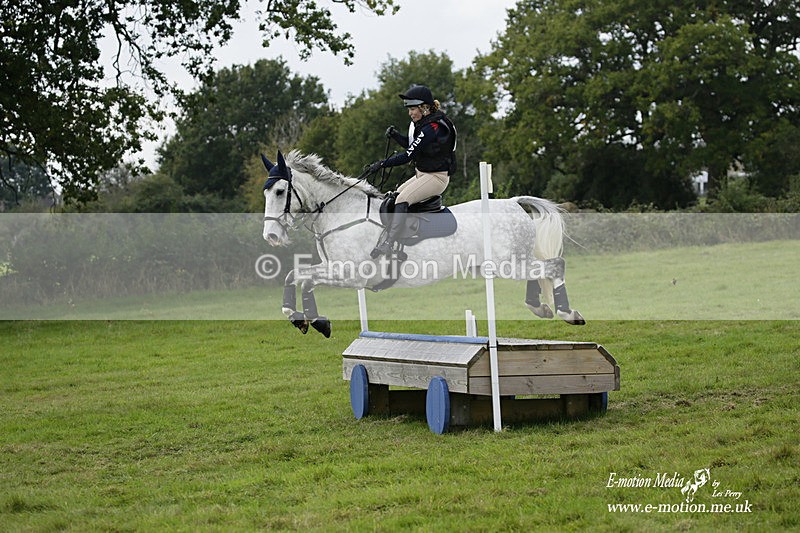  WWHT 171021 2339 - Novice Pairs (0.80m)  17/10/21