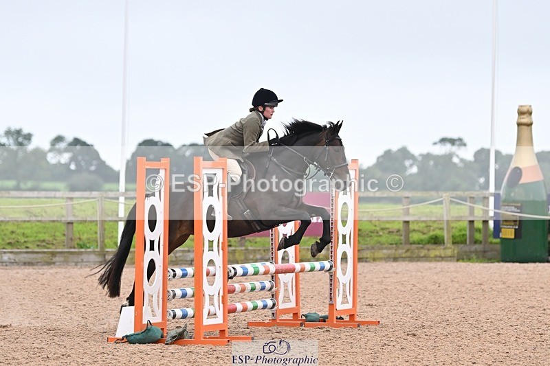 240813-184139-00737 - Classes 5 A&B & 6 80cm