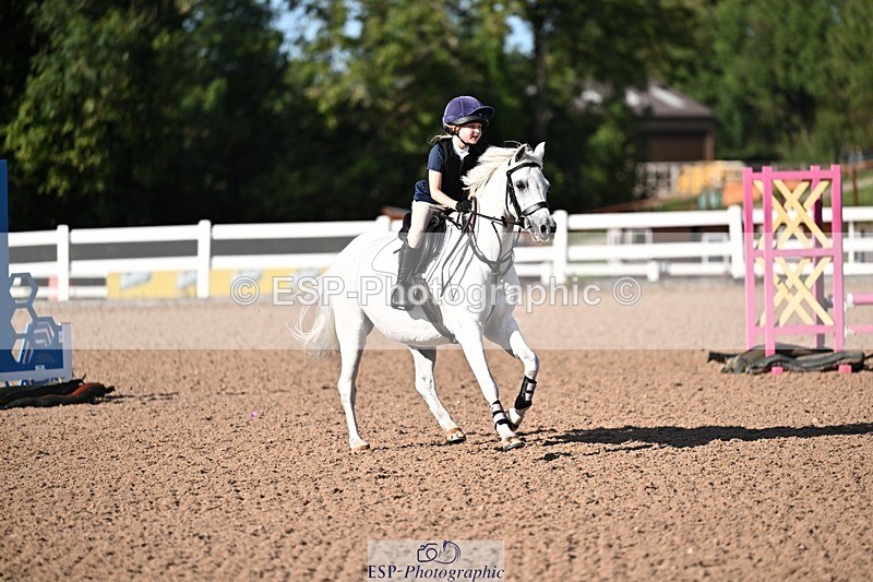 260915-164510-00089 - Clear Round and 60cm