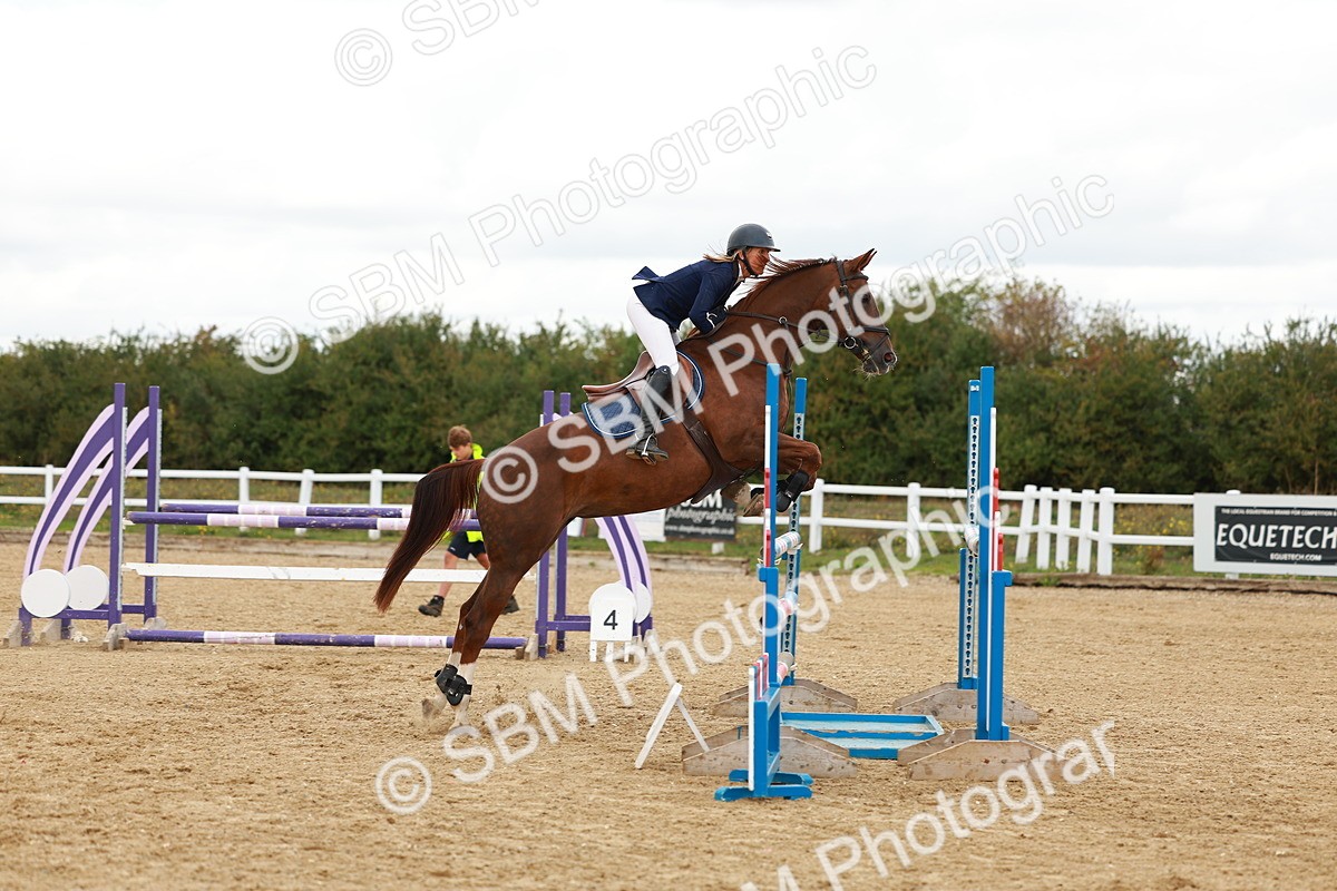 SBM_001426 - Class 4 - Senior Newcomers - 1.10m