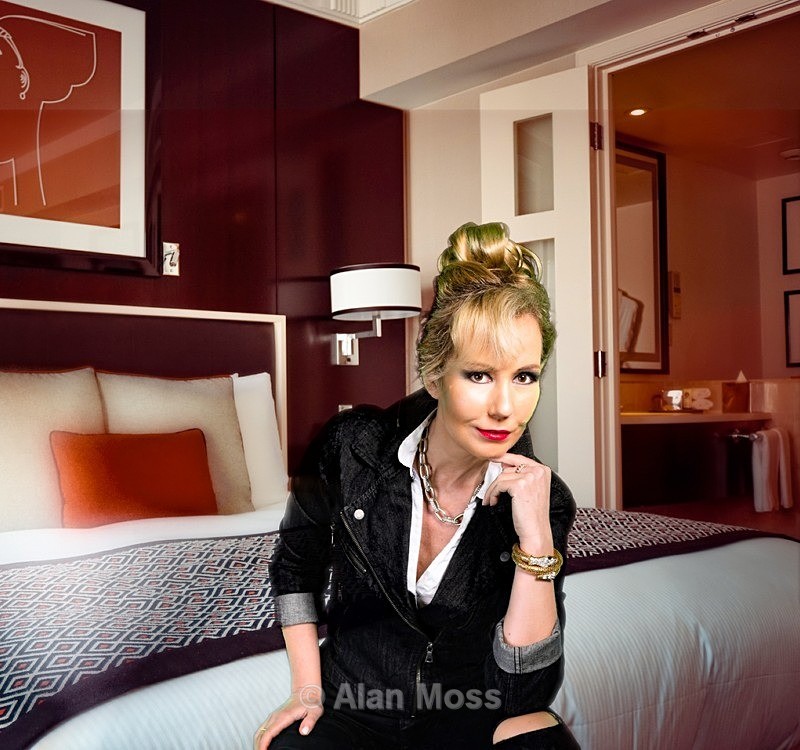 Olivia - Hotel Room - Portraits