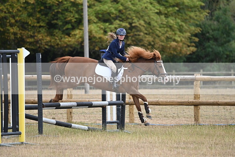 WJ6_0926 - Class 14 Intermediate Jumping 75cm