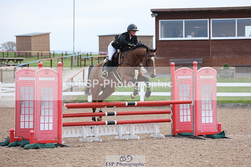 241101A-083550-00309 - FRI Cls 2 British Novice and 90cm Open