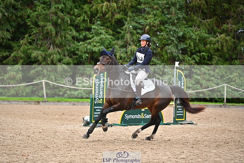 251026A-164403-26877 - G-562-Phoebe.Lagor