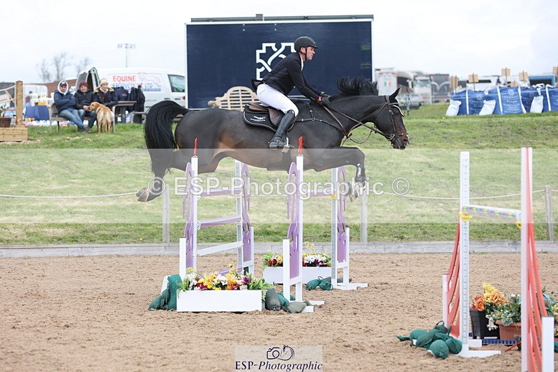 240419A-124754-07448 - Cls 6, 2 Star Medium Tour 1.35m