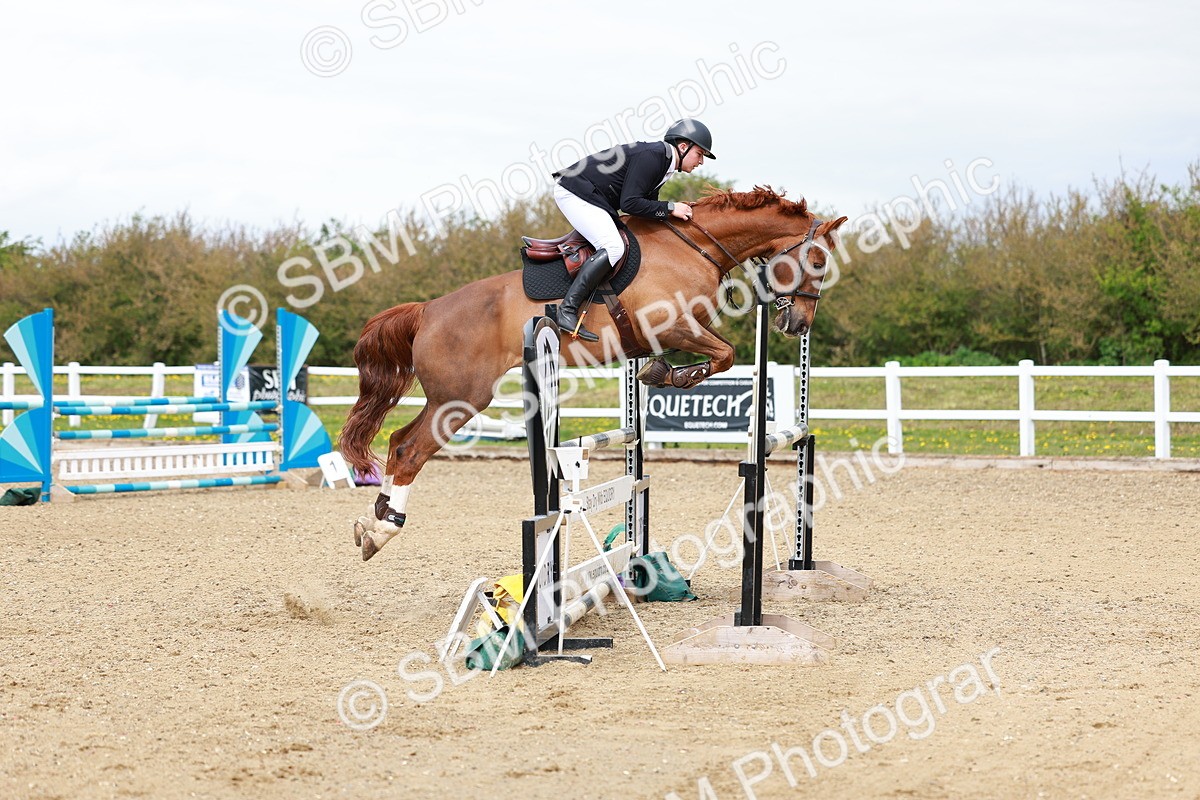 SBM_002465 - Class 10 - Senior Newcomers - 1.10m