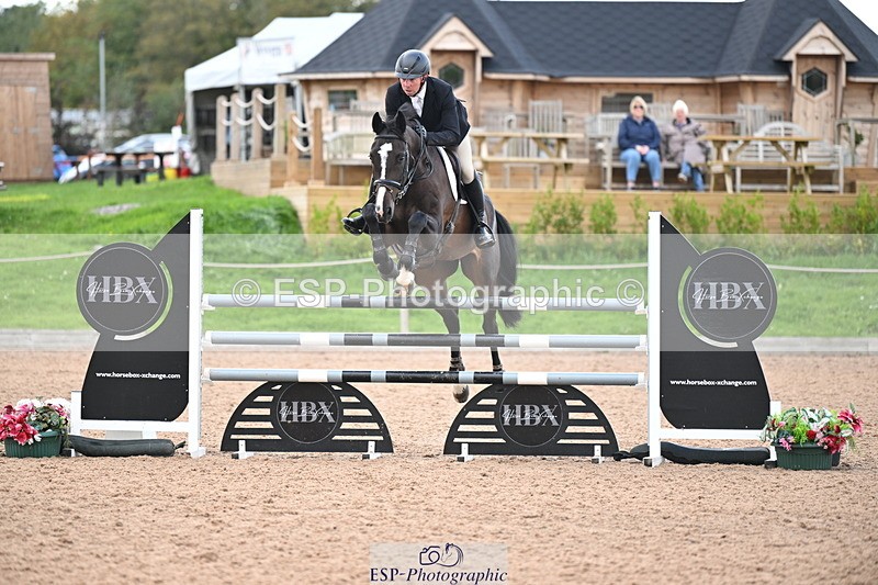 240912A-122927-01480 - Cls 3 Snr Foxhunter