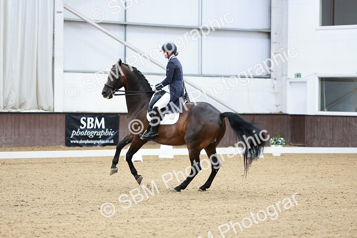 SBM_015804 - Class 5 - FEI INT II - 15.48-17.00