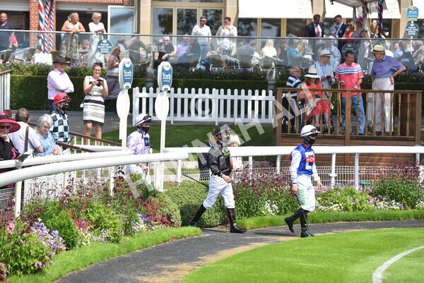 yr09072021r1-2 - Race 1: 2.05pm williamhill.com Best Odds Guaranteed Handicap Stakes